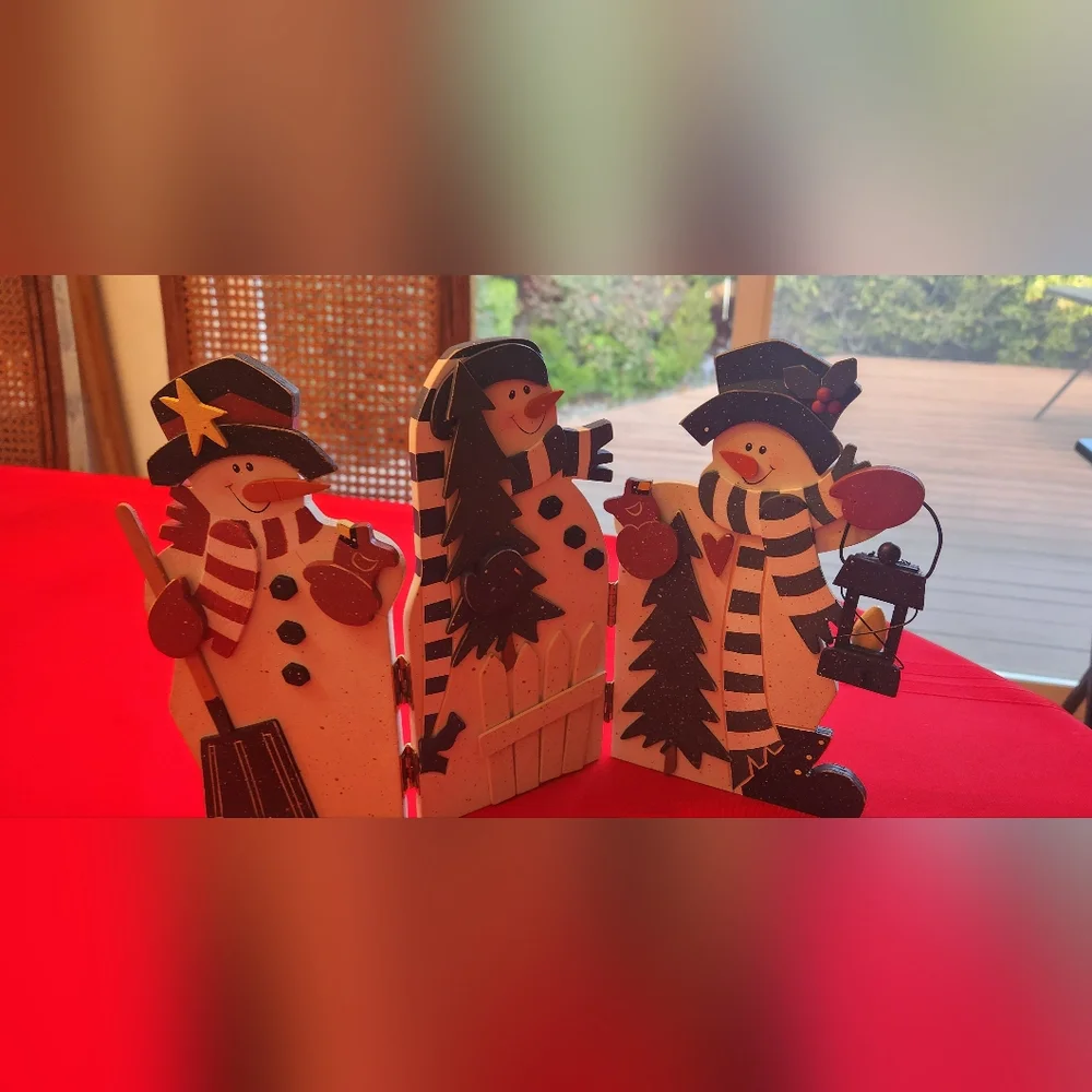 Three Snowman Screen